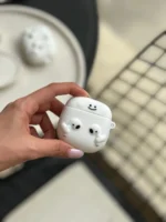 کاور ایرپاد سیلیکونی Airpods in Hands (کدa0122) - Image 3