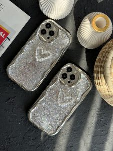 قاب موبایل آیفون پولکی نقره ای قلب مروارید برجسته - Image 3