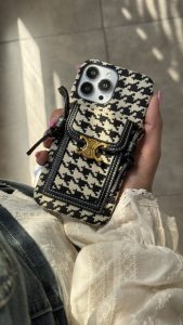 قاب موبایل آیفون زبرا پارچه ای جاکارتی سلین + بندست بلند - Image 3