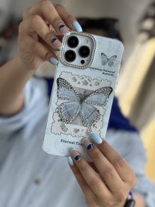 قاب موبایل آیفون اشک پروانه نگین دار - Image 3