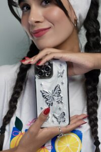 قاب موبایل آیفون پروانه گلامور - Image 3